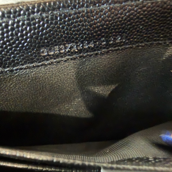 YSL Cassandre envelope flap wallet on chain - Picture 9 of 16